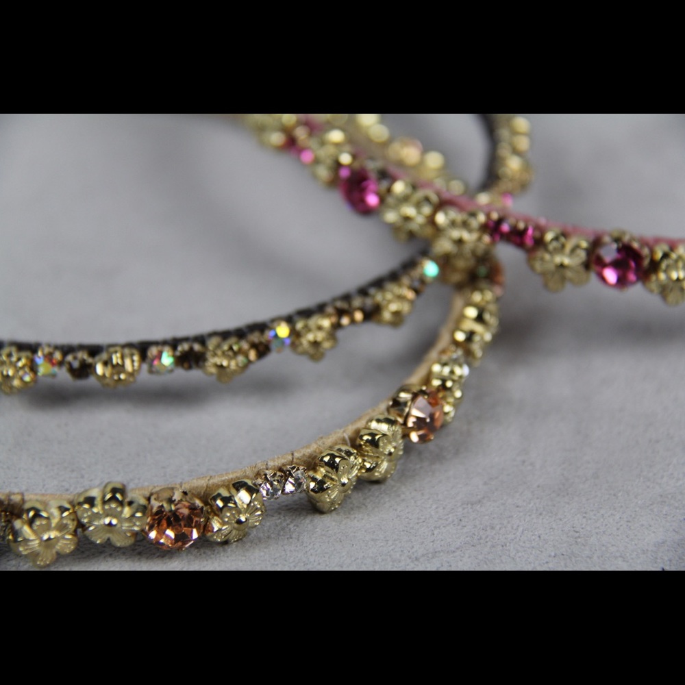 Intricately designed headbands - Picture 3 of 4